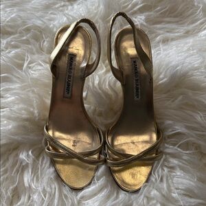 Manolo Blahnik “Susa”–style strappy slingback